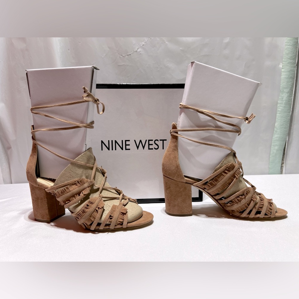 NWOT Nine West Strappy Genie Sandal